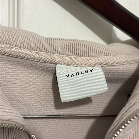 Varley
Vine Pullover - Picture 3 of 4